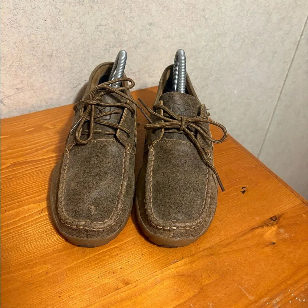 Twisted X Men’s Boat Shoe Driving Mocs in Bomber brown leather Size 7